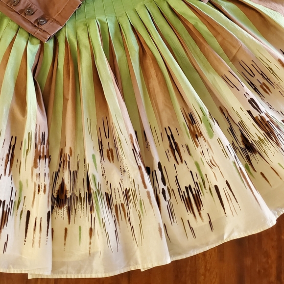 BCBG Maxazria Printed Pleated Midi Skirt - Picture 4 of 7